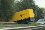 F1: Renault, авария для командного грузовика в Венгрии