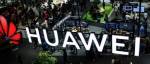 Huawei представит первый смартфон с отверстием в экране