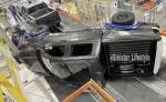 Ram 1500 TRX 2021 года упал с конвейера завода