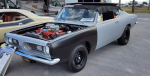 Real-Deal 1968 Plymouth Barracuda B029 щеголяет стекловолоконным передним креплением, Hemi V8