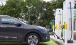 SMMT призывает ввести регламентированные пункты зарядки электромобилей