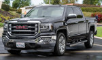 Кто-то купил GMC Sierra 1500 SLT eAssist 2017 года за 27 250 долларов, стоимость нового грузовика — 52 375 долларов
