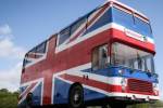 Направьте свою внутреннюю Spice Girl с ночевкой в ​​оригинальном автобусе "Spice World"