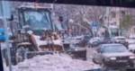 Новогодняя погода парализовала движение в столице