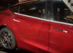Обновленная Tesla Model 3 2021 года была замечена и сфотографирована фанатом Tesla, следовавшим за грузовиком