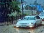 Потоки воды в Туапсе не щадят ничто на своем пути