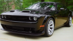 Редкий Dodge Challenger Hellcat «Black Ghost» продавался за 104 865 долларов, а недавно был продан за 120 000 долларов