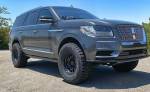 Роскошный Lincoln Navigator превратился в внедорожника