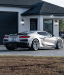 Скрипучий C8 Chevrolet Corvette Z06 источает сексуальность