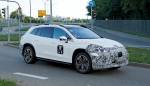 Слегка обновлённый внедорожник Mercedes-Benz EQS снова замечен в другом облике