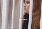 Суд оштрафовал на 40 тысяч рублей женщину, бросившую в подъезде 1,5-годовалого сына