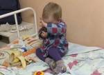 Уже оставляла детей сутками дома одних: под Пермью мать бросила в больнице 2-летнего сына