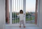 В Кобрине 3-летний мальчик выпал из окна пятого этажа