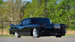 В кромешной тьме Cadillac DeVille 1958 года свет умирает