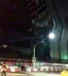 В Москве на проезжую часть рухнуло здание бизнес-центра