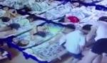Видео: 22-летняя воспитательница детсада колола детей скрепками, чтобы заставить их спать