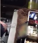 Видео: в Ростове-на-Дону водитель автобуса смотрел порно при пассажирах