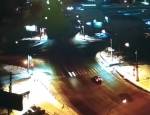 Видео: водитель на большой скорости протаранил остановку в Миассе