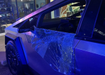 Вор проник в Tesla Cybertruck через боковое окно. Разве это стекло не было неразбиваемым?