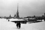 Выстрел из Петропавловской крепости посвятили жителям и защитникам блокадного Ленинграда
