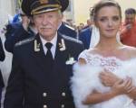 Юная экс-жена Краско начала новую жизнь после развода с 88-летним актером