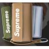 Женское портмоне Supreme от Louis Vuitton.